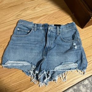 Levi’s Mom Shorts